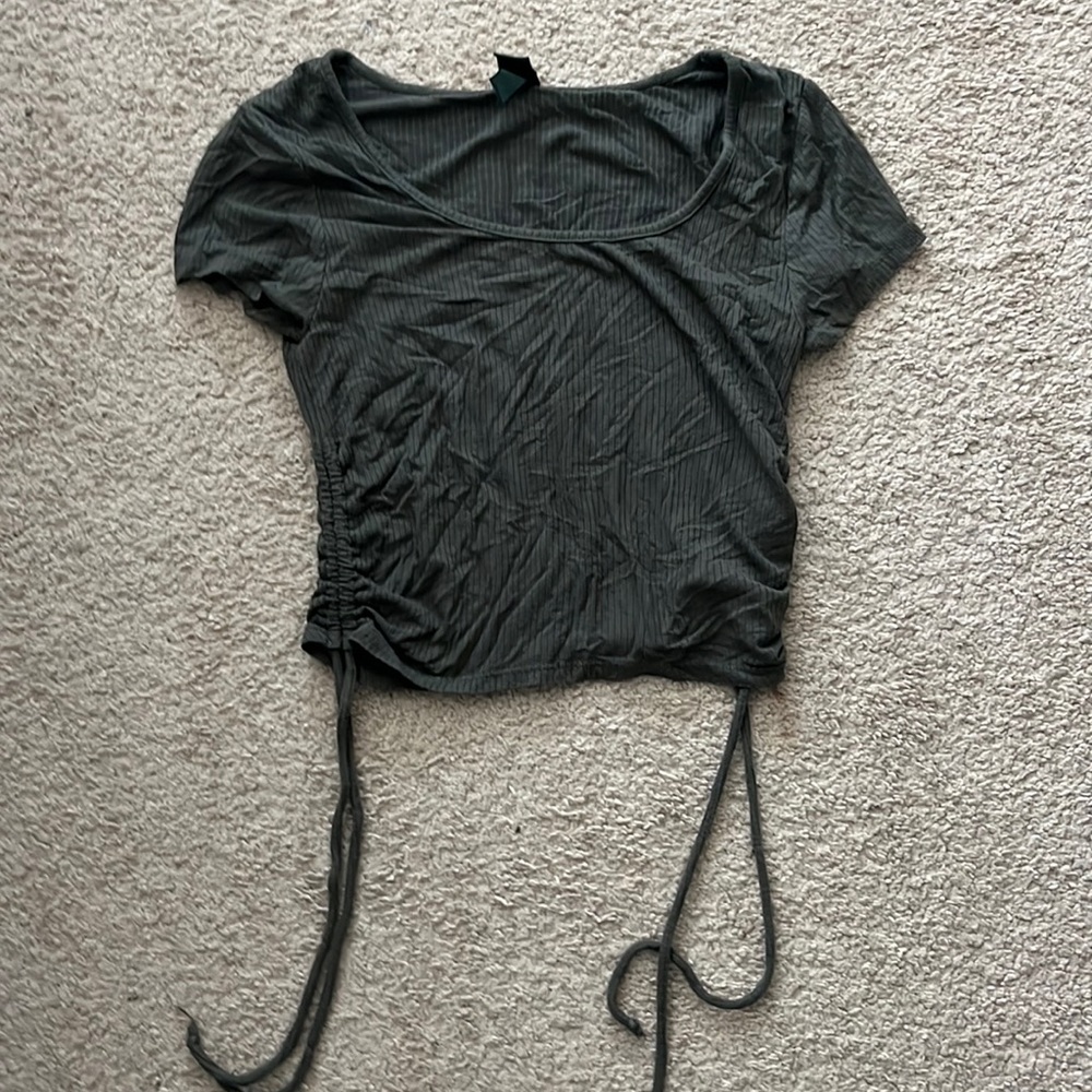 green kids crop top